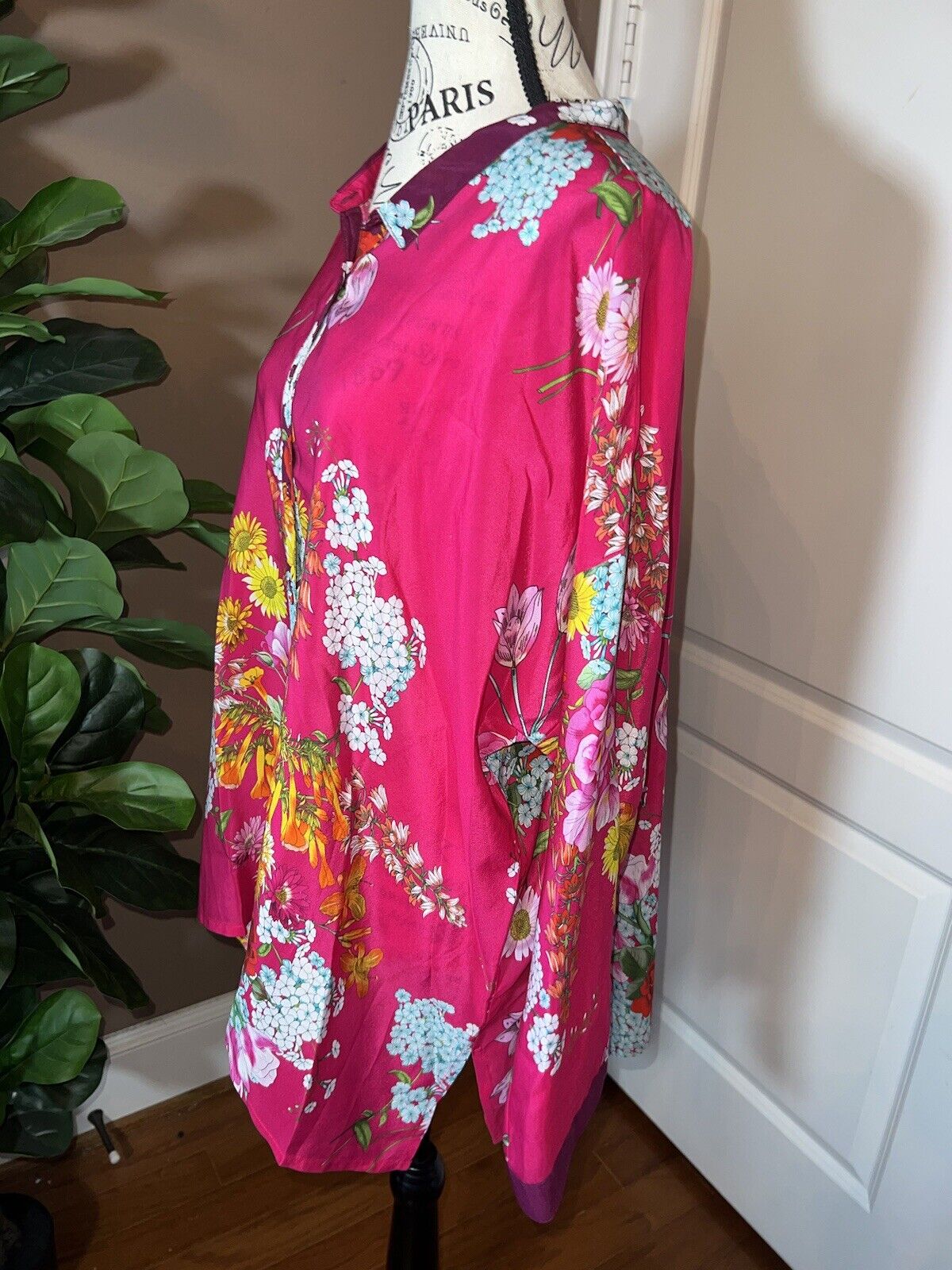 100% Silk Johnny Was Button Up Tunic Top XXL 2X Hot Barbie Pink Floral