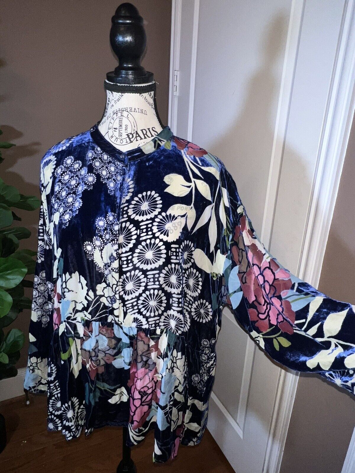 Johnny Was L Large Blue Velvet Burnout & Silk  Peplum Tunic Top  Kimono