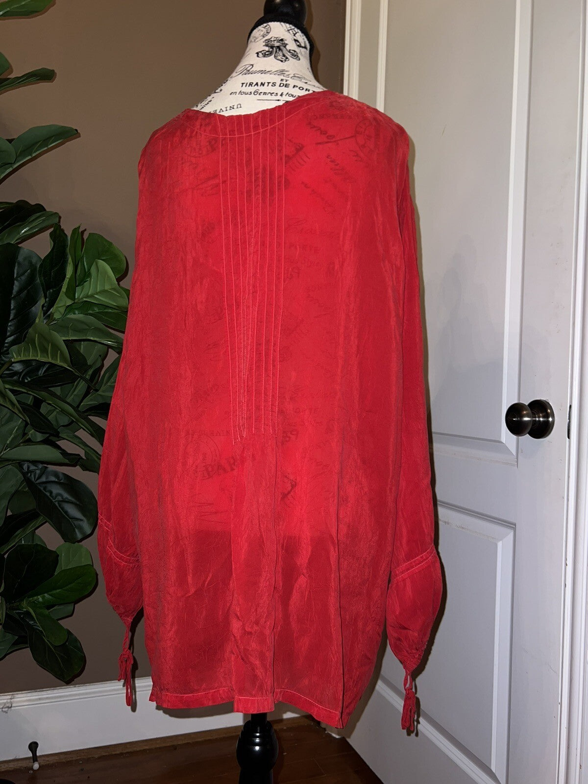 Johnny Was 3x 3XL Tunic Top Red Silky Handkerchief Hem Excellent Condition Johnny Was