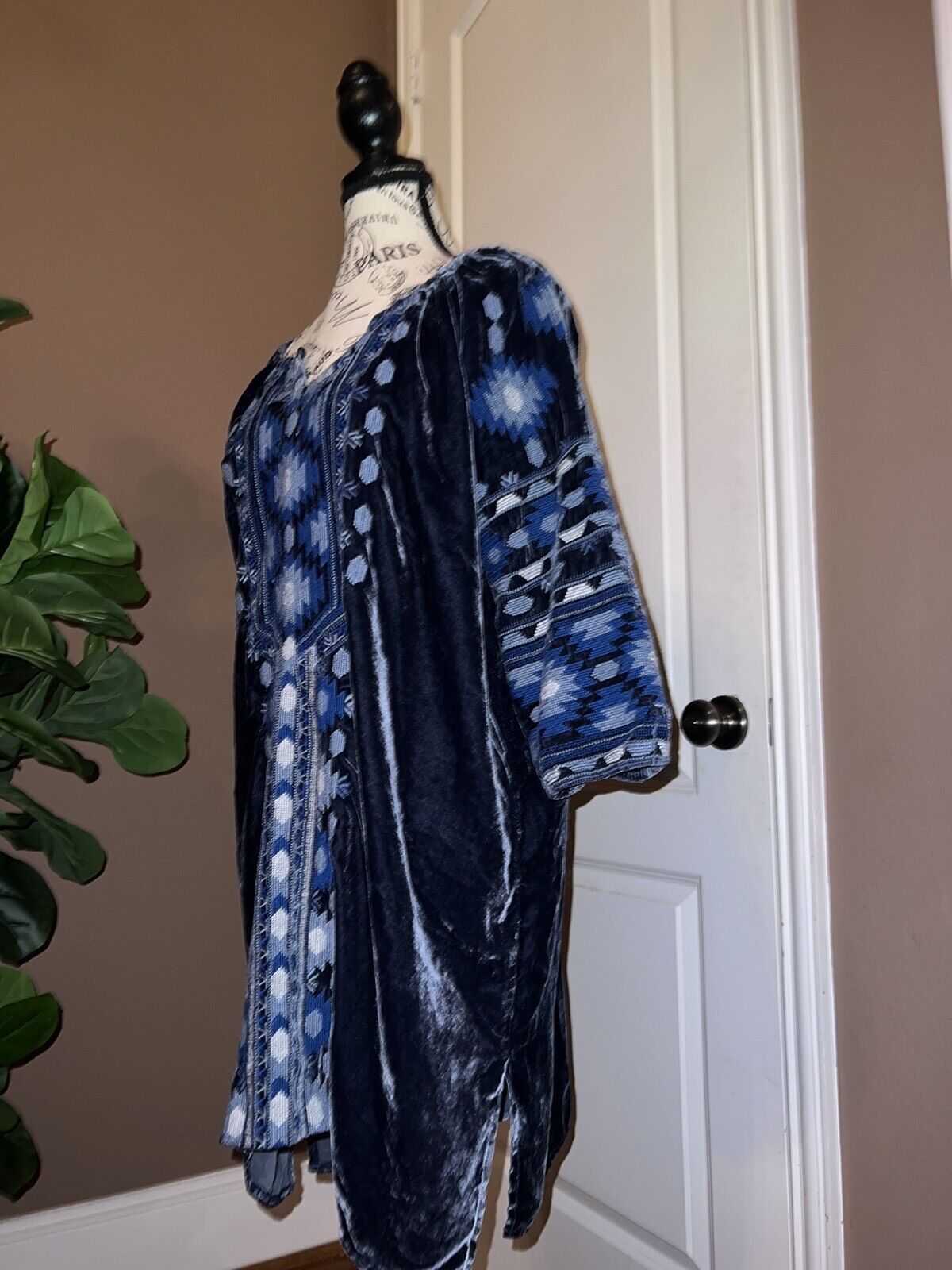 Johnny Was Sz L Large Blue Velvet Heavily Embroidered Mini Dress Tunic ToP