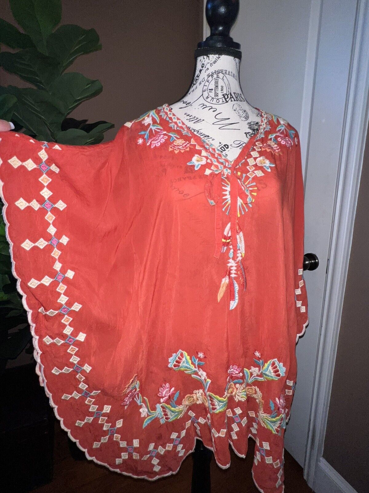 Johnny Was Red Embroidered Silky Tunic Top VERY OVERSIZED 32” PTP Poncho