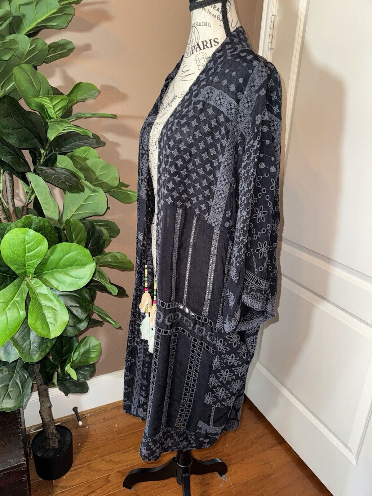 Johnny Was Large Long Kimono Duster 27” PTP Black Eyelet Embroidery Tassels