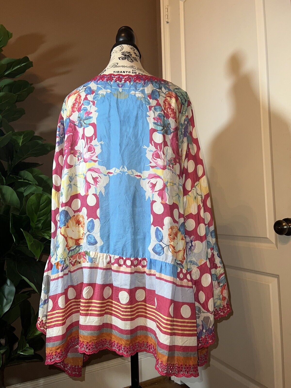 Johnny Was Tunic Top Kimono 1X 1XL XL 100% Silk Sleeves Pink Blue Floral Dots