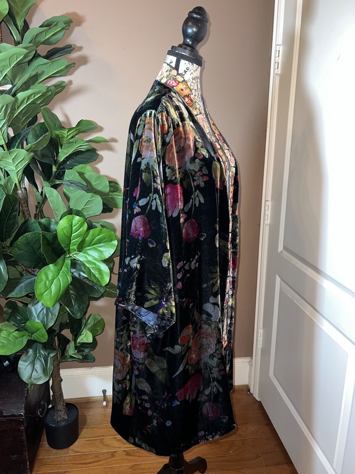 Johnny Was Velvet & Silk Kimono Wrap Sz 1XL 1X XL REVERSIBLE Jewel Tones Floral