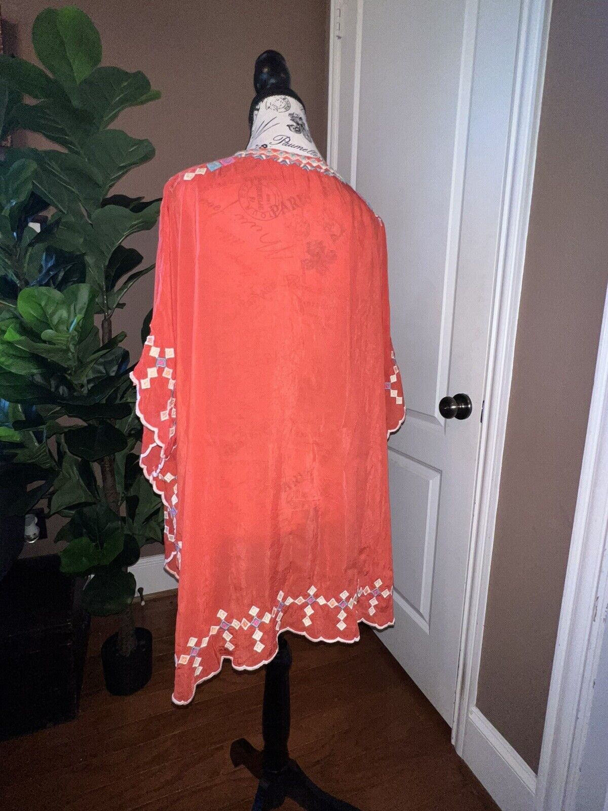 Johnny Was Red Embroidered Silky Tunic Top VERY OVERSIZED 32” PTP Poncho