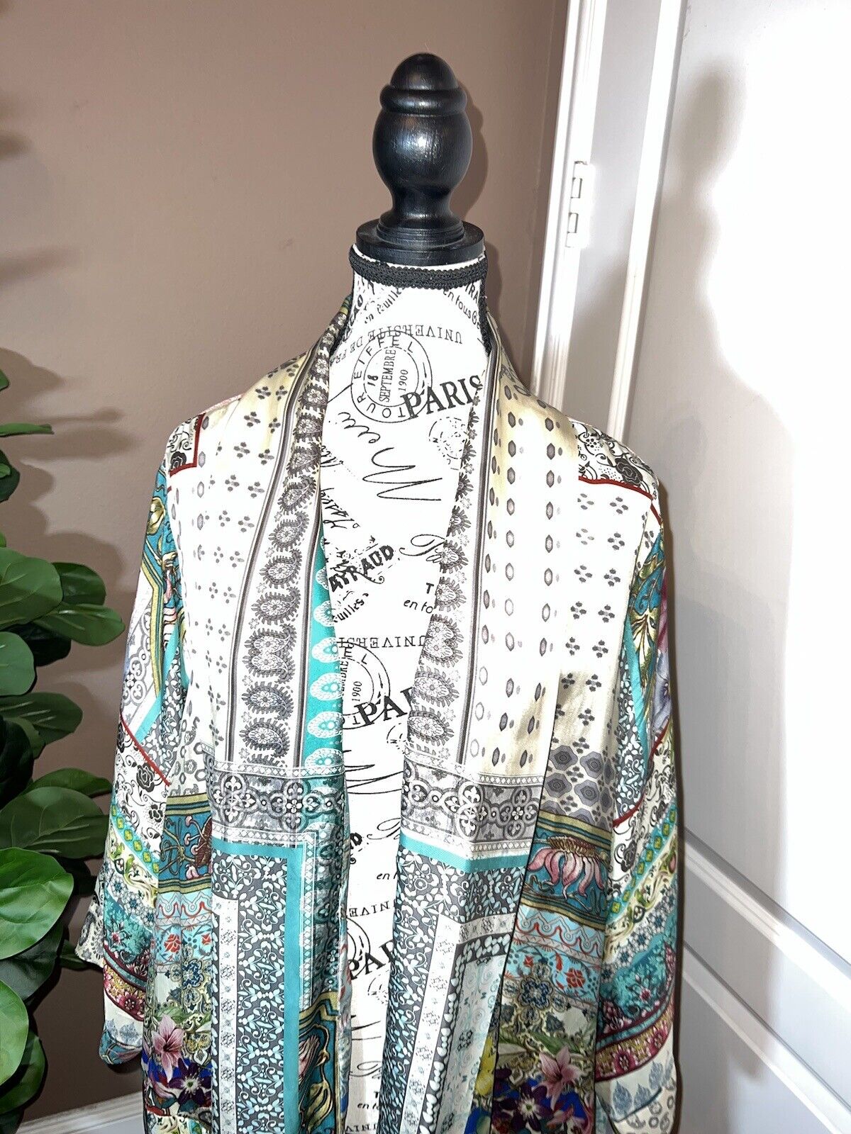 Johnny Was 100% Silk Kimono Sz 2X 2XL Floral Handkerchief Design SPRING & Summer