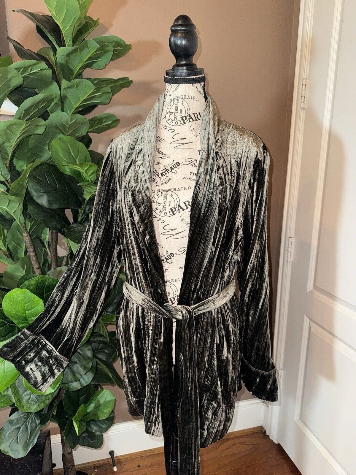 Johnny Was Green Velvet Sz L Large Luxurious Wrap Kimono Jacket Cardigan