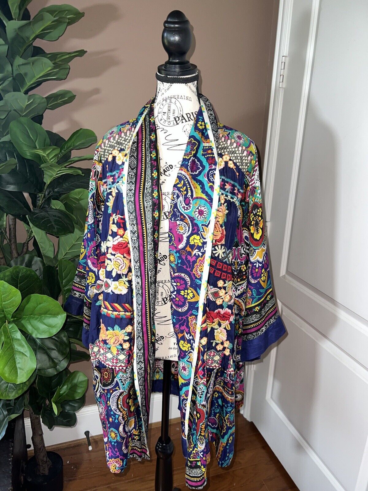 Johnny Was 100% Silk Kimono XL 1X Embroider Jewel Tone Pockets STUNNING