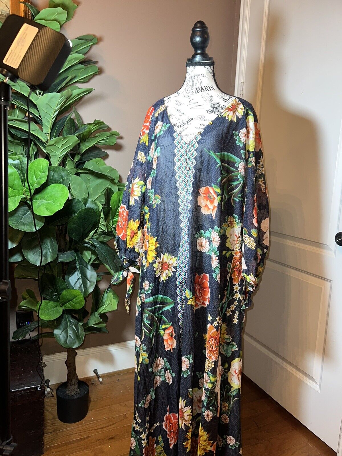 Johnny Was 1XL 1X XL Maxi Dress Cover Up Lightweight Floral Pattern