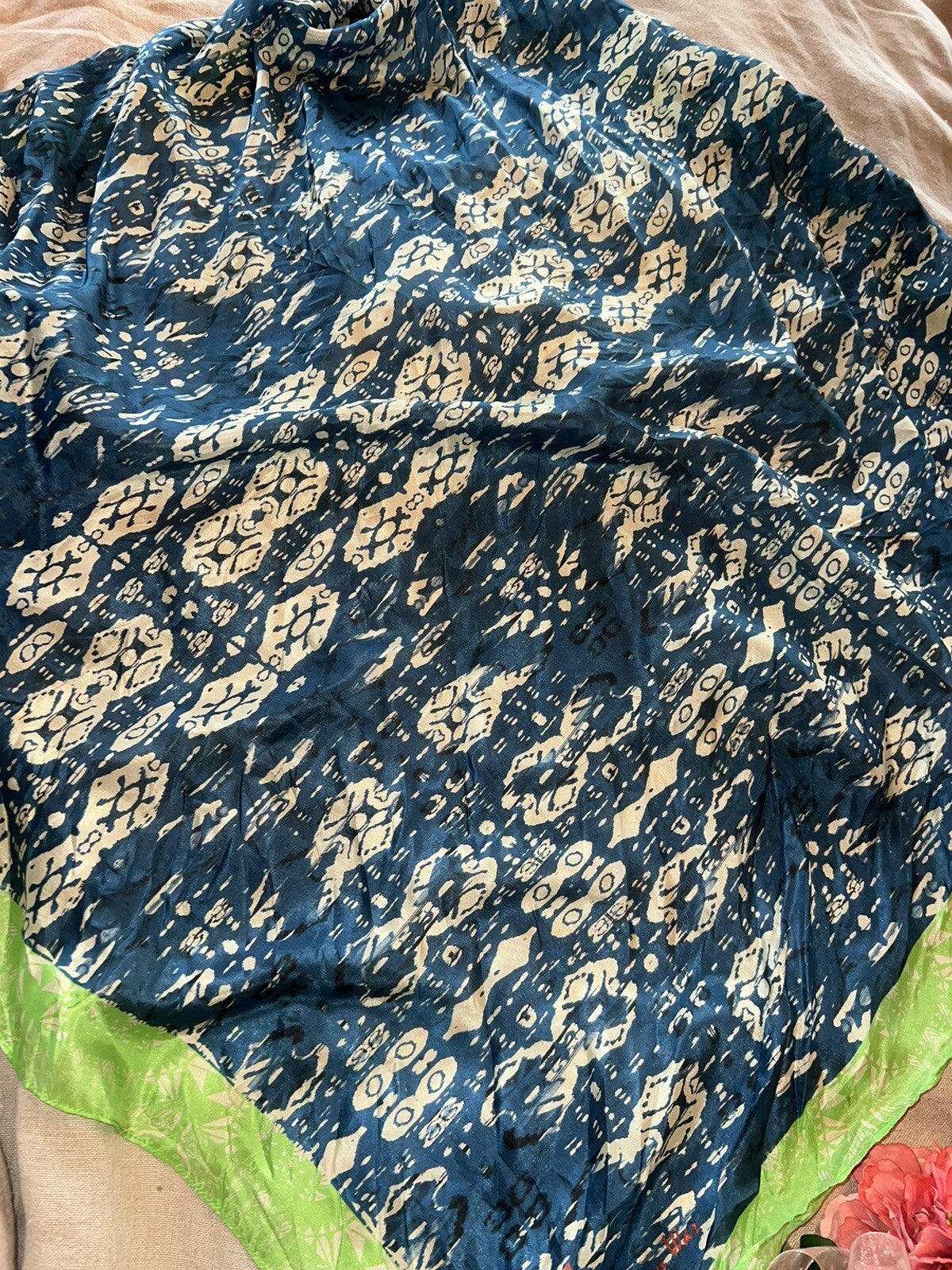 Johnny Was Silk Scarf w/ Tassels Green & Blue Beautiful Condition Johnny Was