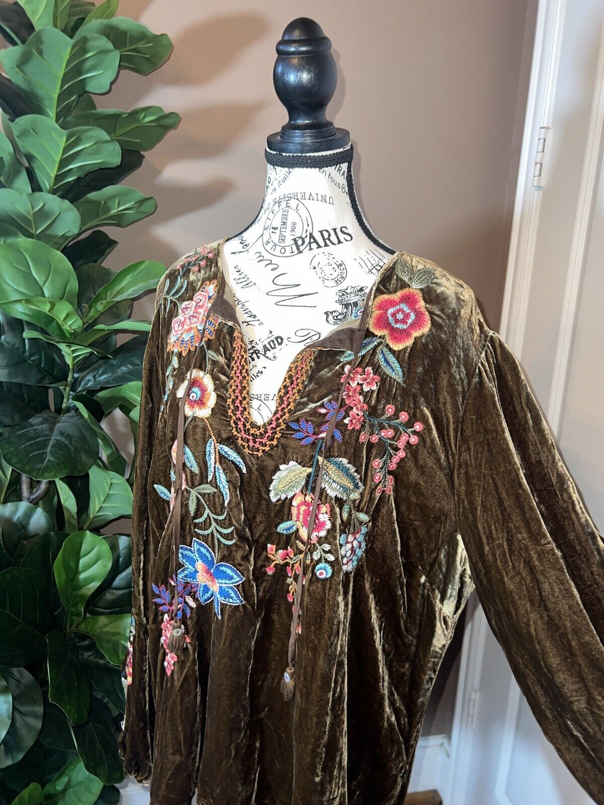 Johnny Was Tobacco Velvet Heavily Embroidered Tunic Top XL Peasant