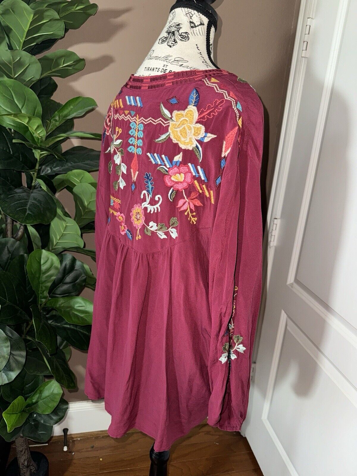 Johnny Was 3X 3XL 100% Silk Tunic Top Kimono Sleeves Embroidered