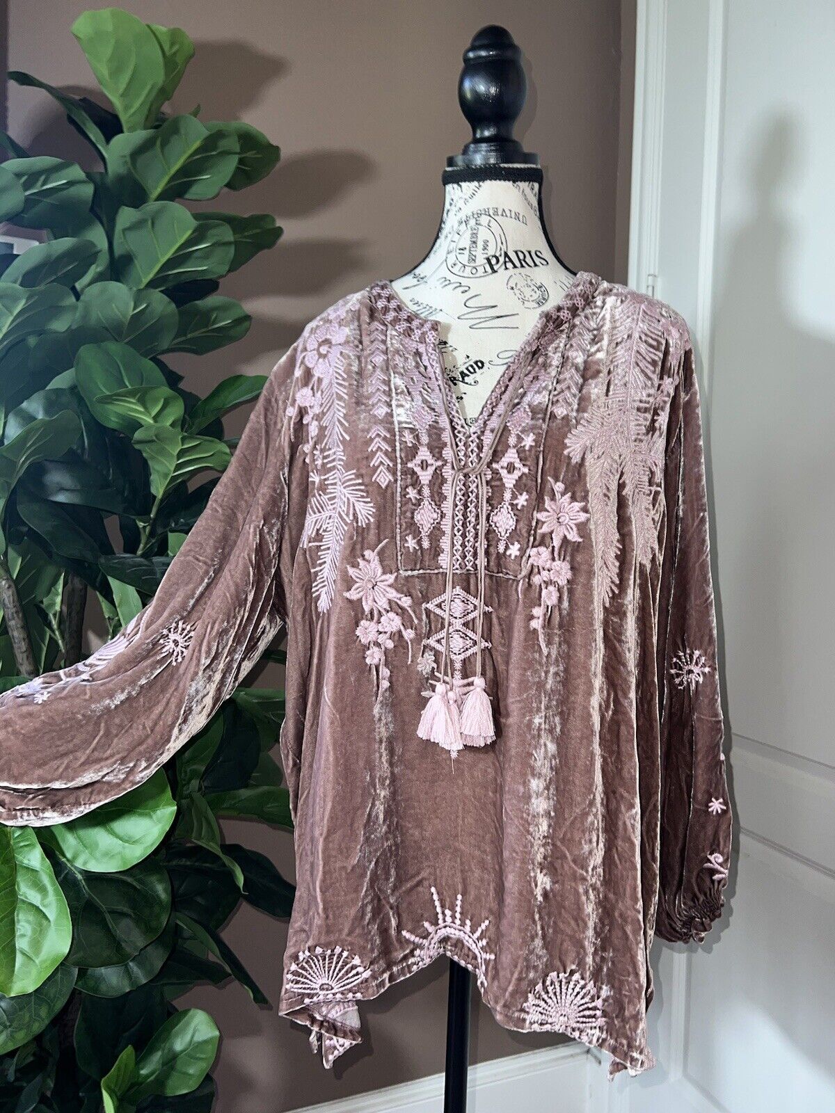 Johnny Was L Large Dusty Rose Pink Velvet Embroidered Tunic Top Peasant Blouse