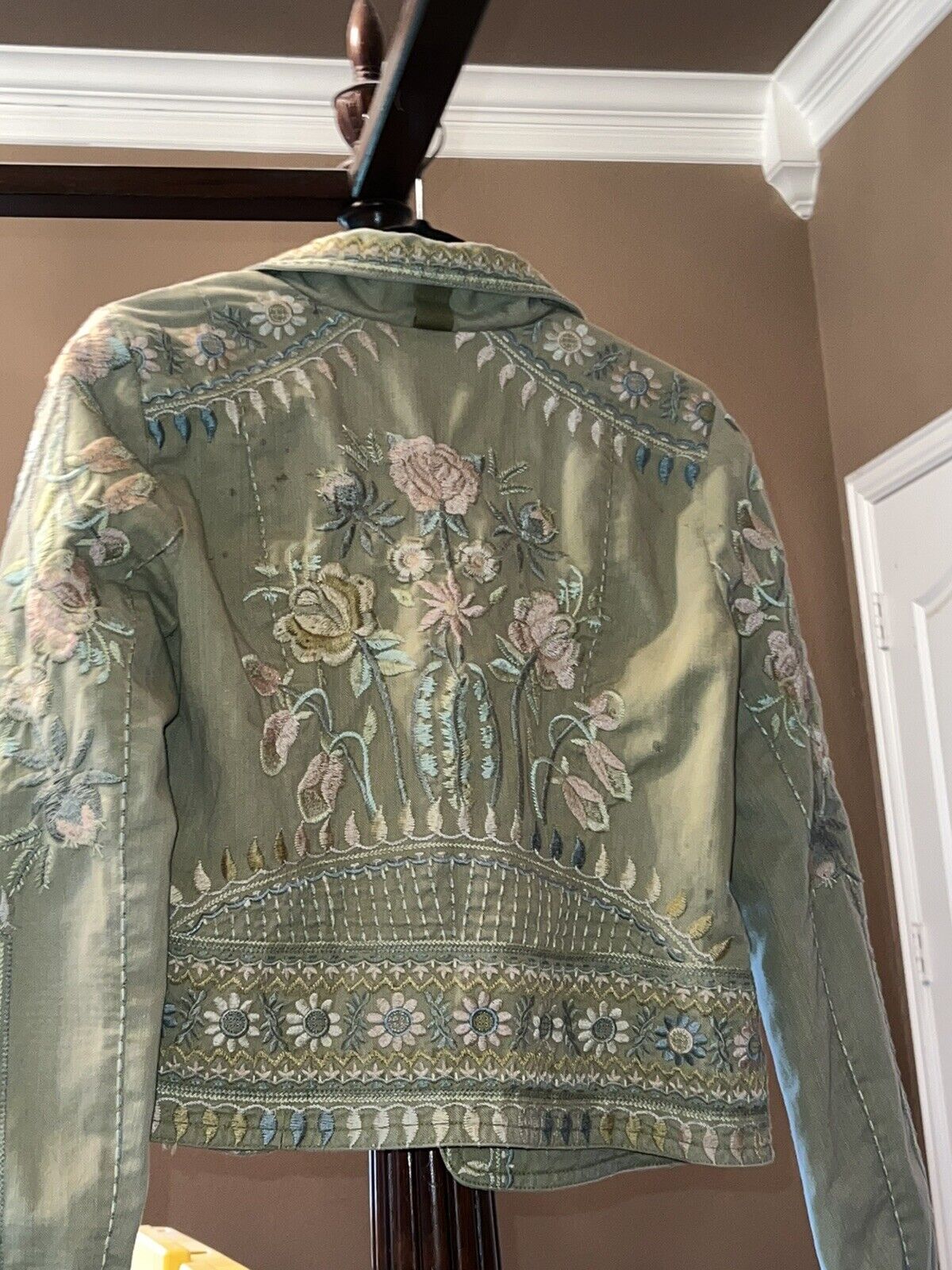 Johnny Was Embroidered Denim Jacket Coat Light Green/Lovely Soft Pink Flowers S