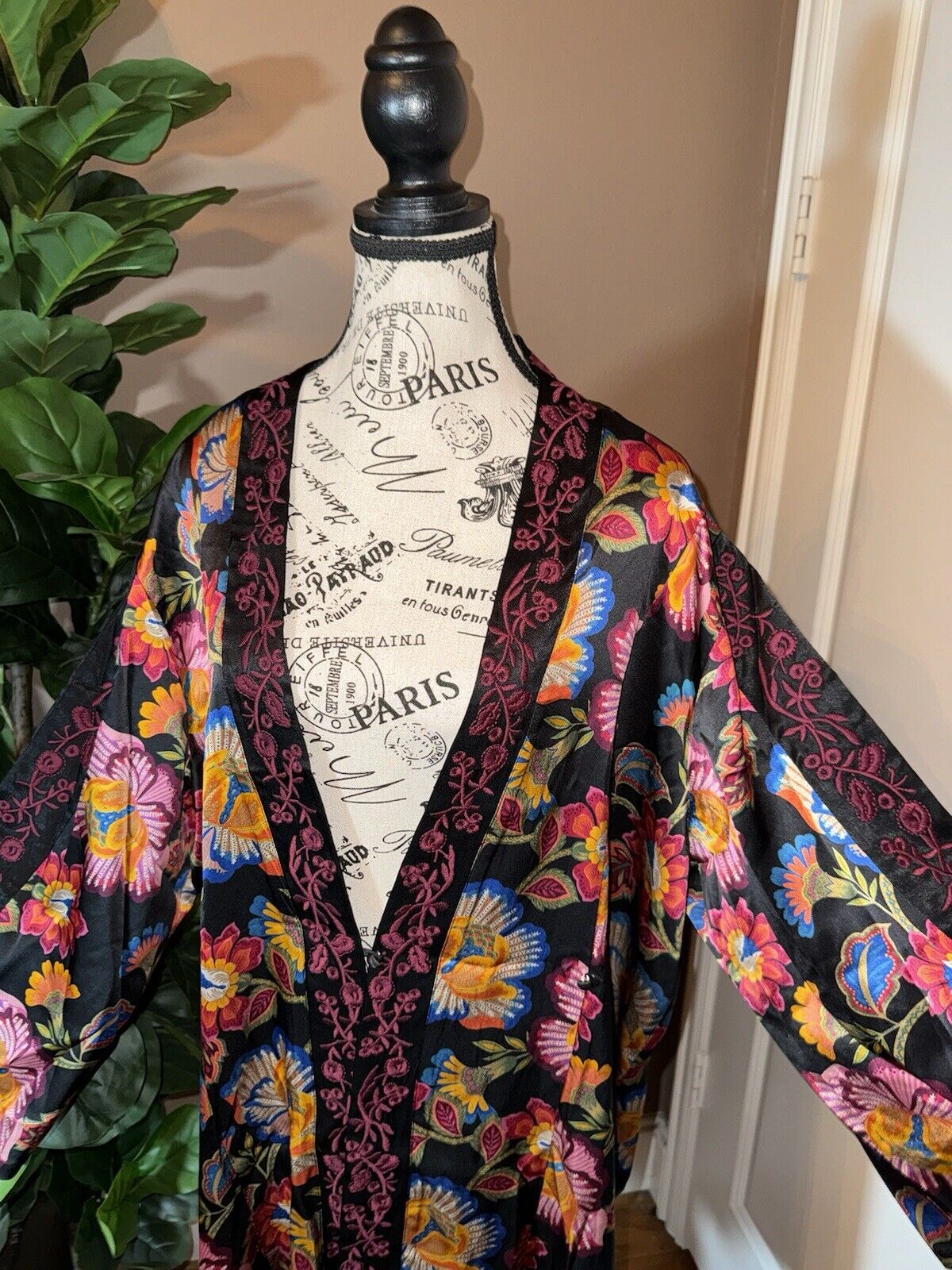 Johnny Was 100% Silk Kimono XL 1X 1XL Embroidered Jewel Tone STUNNING