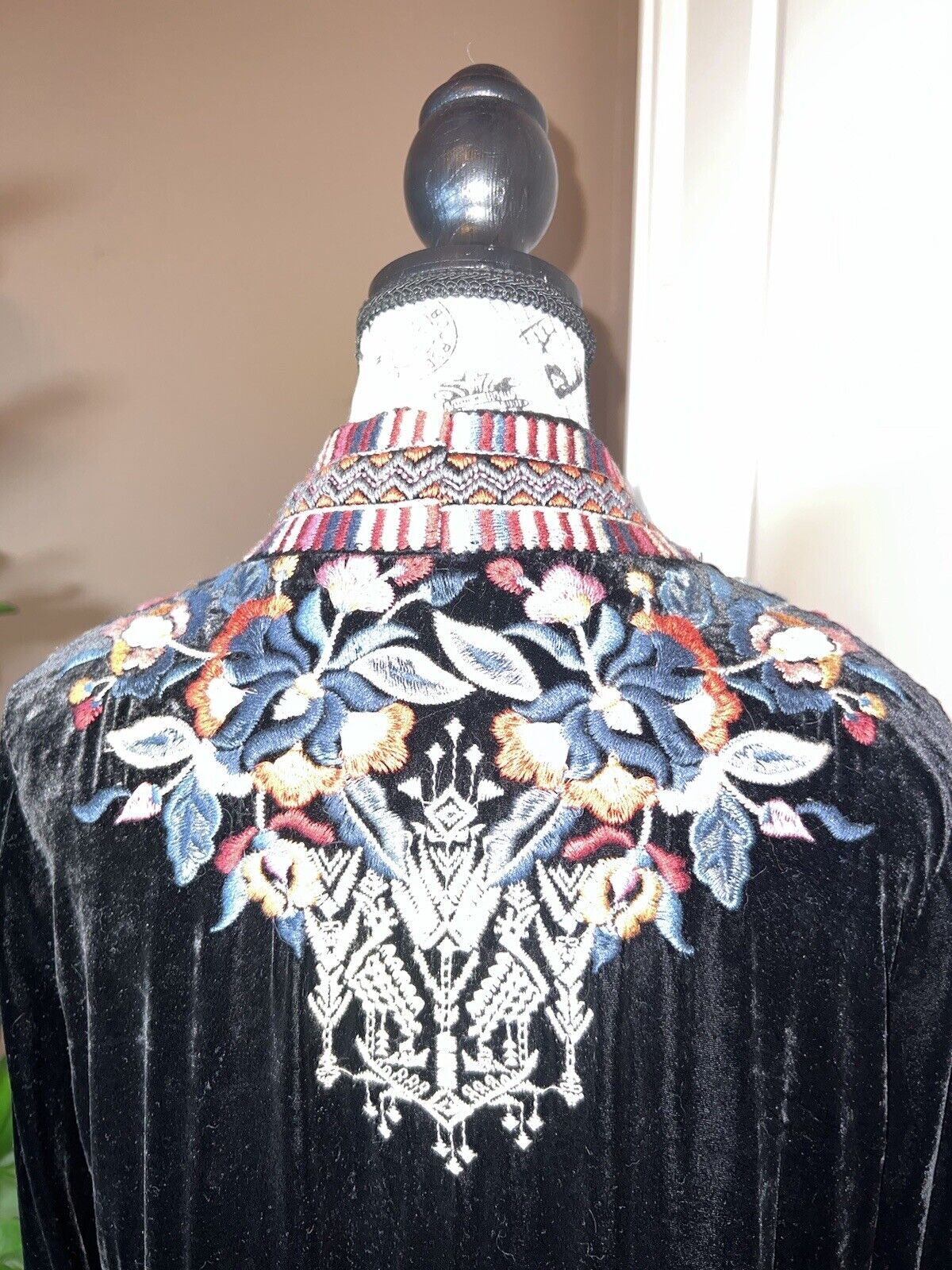 Johnny Was XL 1X Long Black Velvet Kimono Wrap Jacket Duster Oversized  Aztec