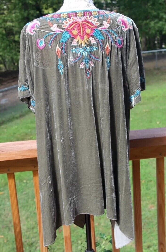 Johnny Was Grey Velvet Heavily Embroidered Tunic Top Mini Dress 1X 1XL