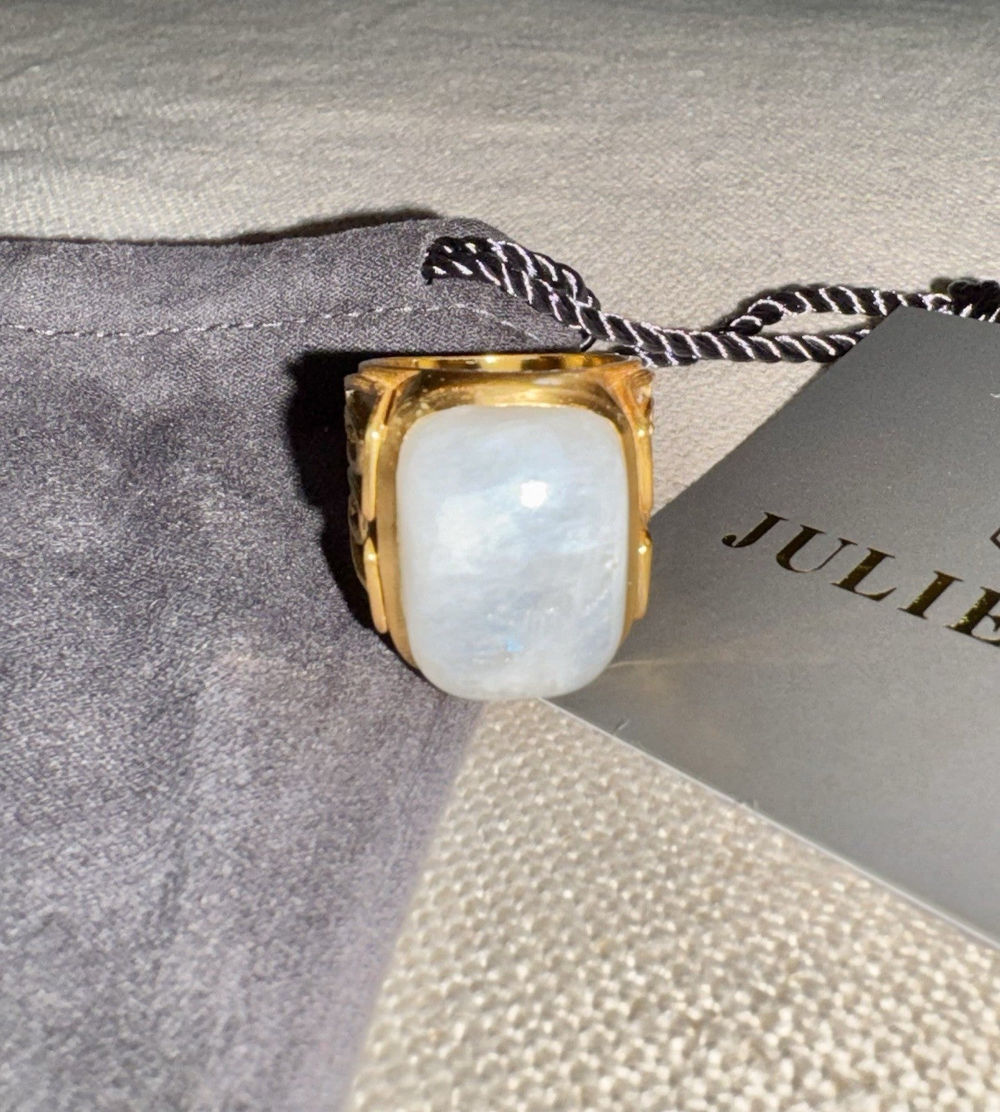 Julie Vos Sz 8 Creamy White Moonstone Statement Ring 24K Plated Looks Unworn Julie Vos