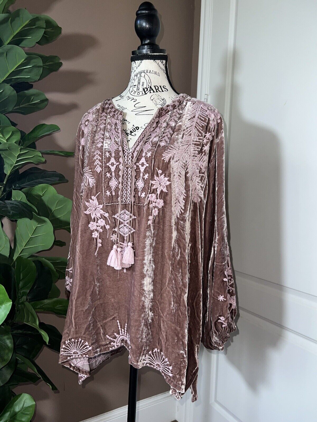 Johnny Was L Large Dusty Rose Pink Velvet Embroidered Tunic Top Peasant Blouse