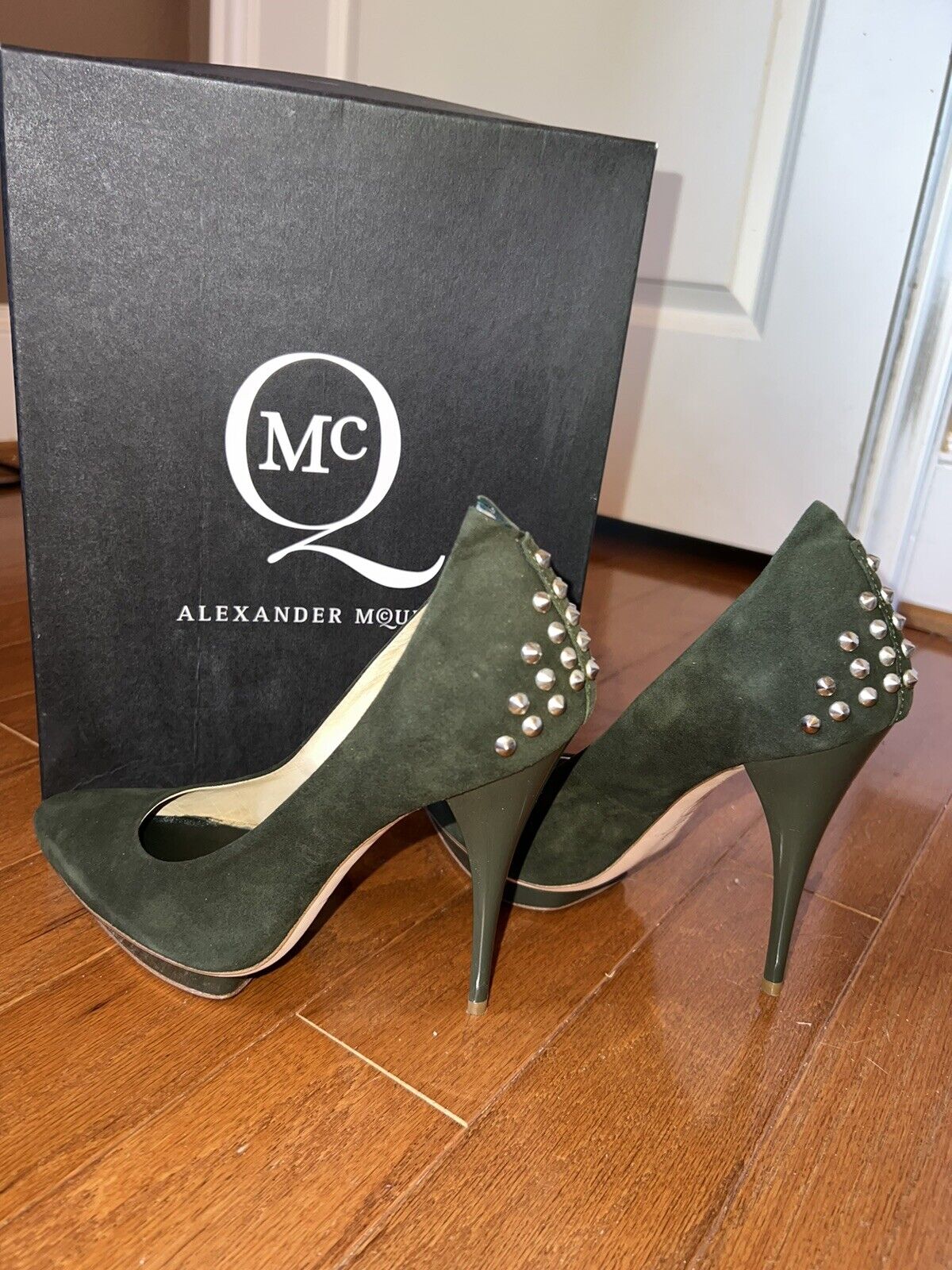 Alexander McQueen Suede Studded Heels In Military Green Sz 38 US 8 AUTHENTIC