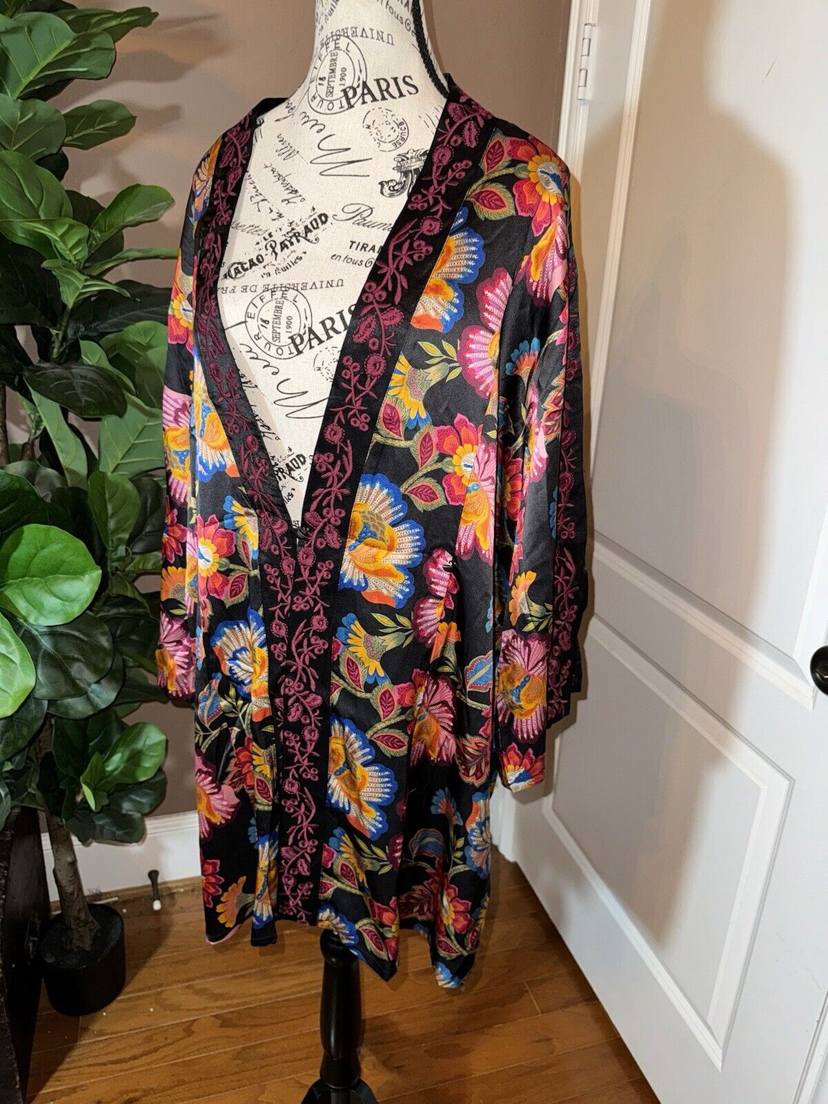 Johnny Was 100% Silk Kimono XL 1X 1XL Embroidered Jewel Tone STUNNING