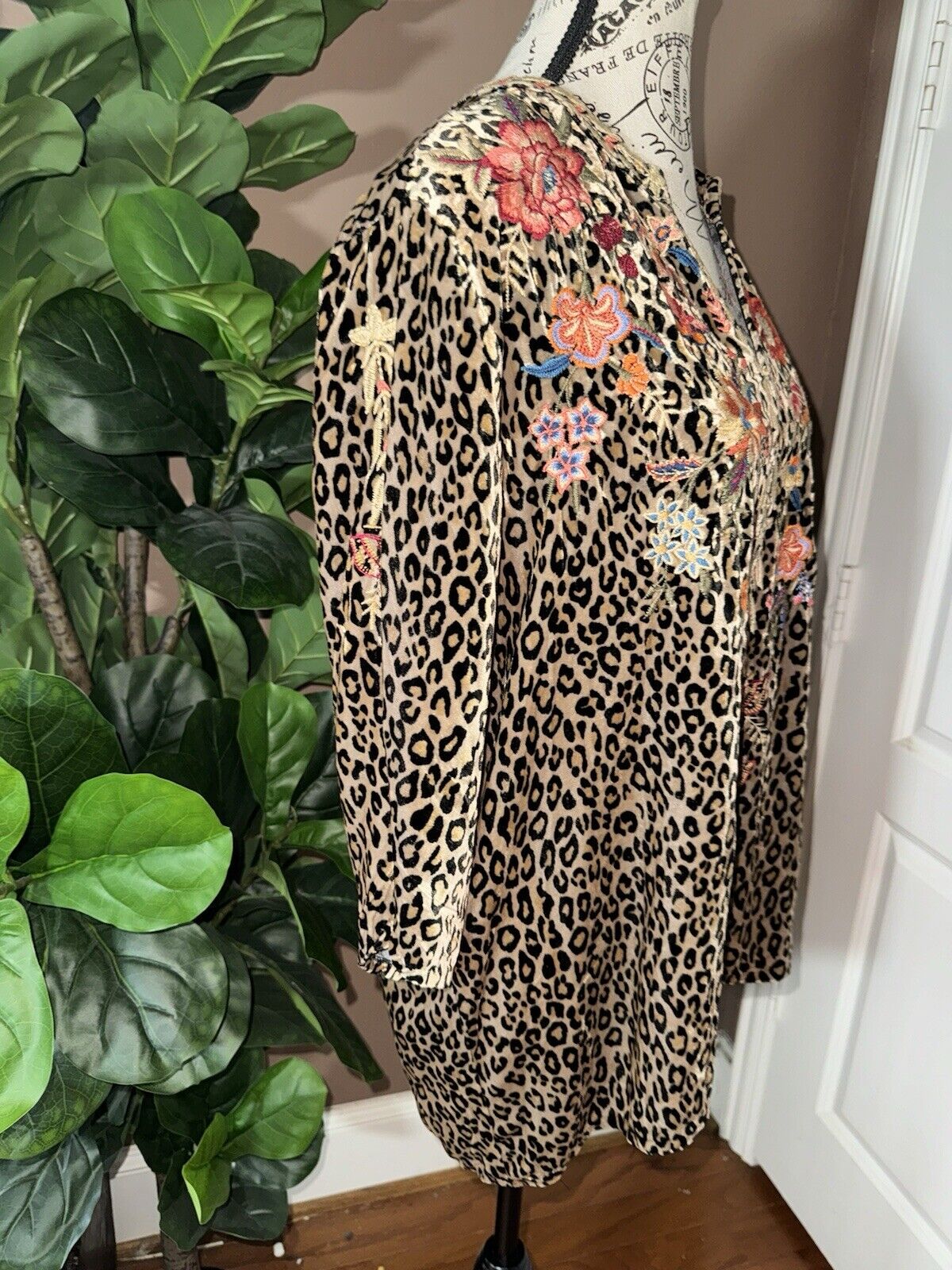 Johnny Was XL 1X Velvet Animal Leopard Print Floral Peasant Top Tunic