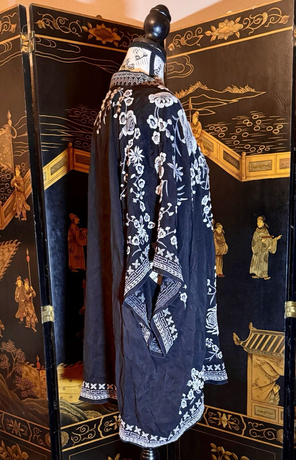 Johnny Was XL Silky Black Kimono Wrap Top Embroidered Black Duster Jacket Floral Johnny Was