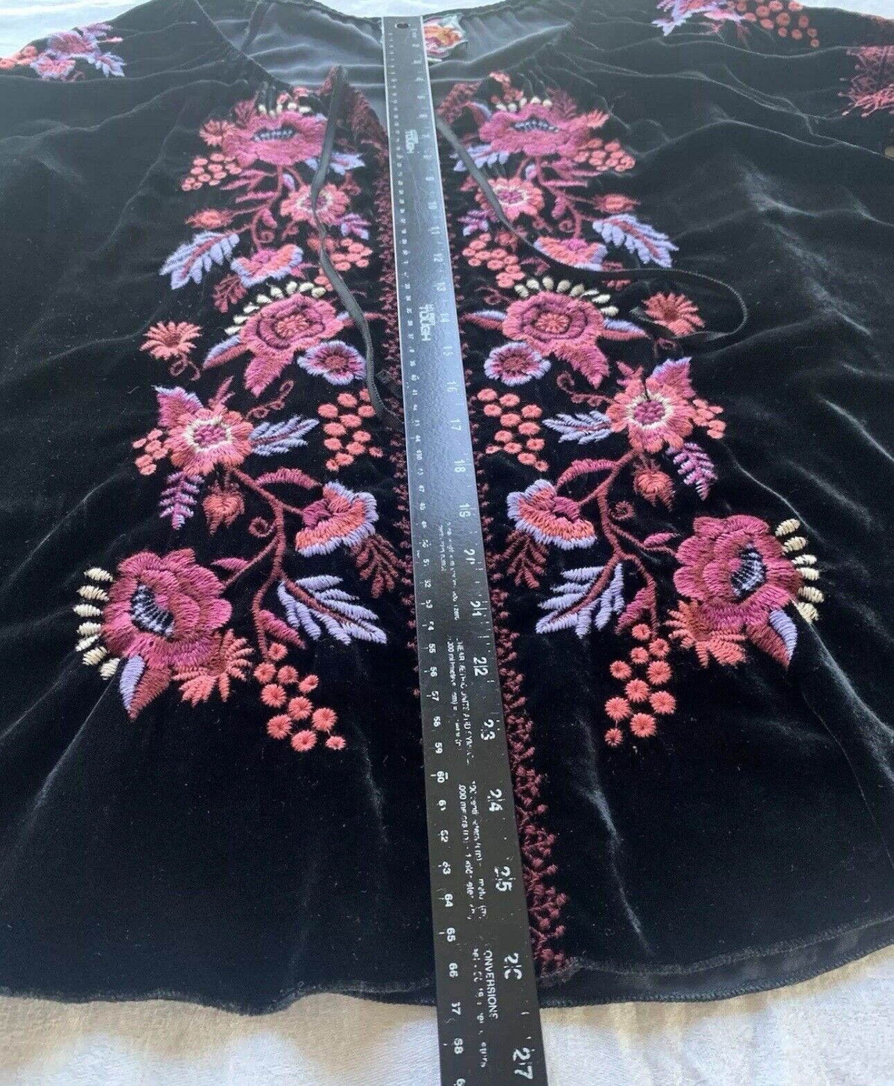 Johnny Was Black & Pink Velvet Heavily Embroidered Tunic Top L Large Peasant