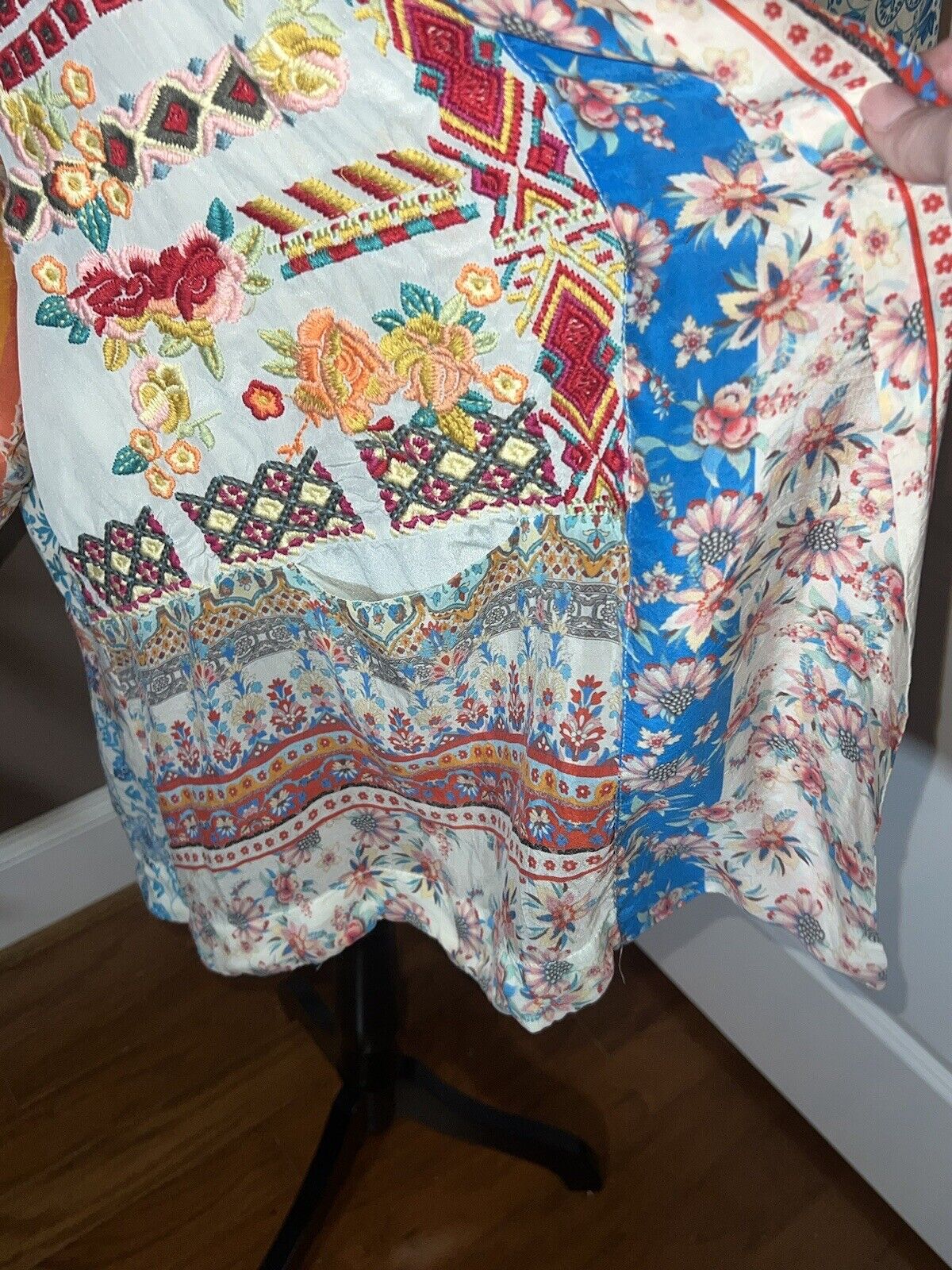 Johnny Was 1X 1XL 100% Silk Kimono Top Gorgeous Colors & Florals Embroidered