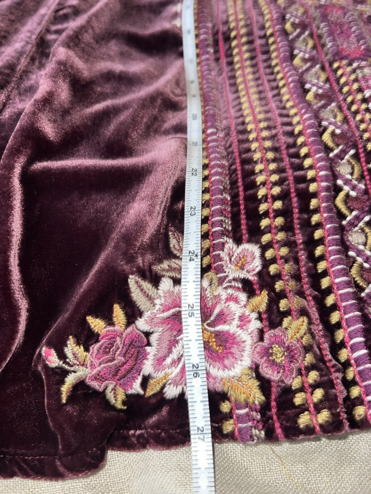 Johnny Was M Medium Purple Velvet Heavily Embroidered Tunic Top Kimono Sleeves Johnny Was