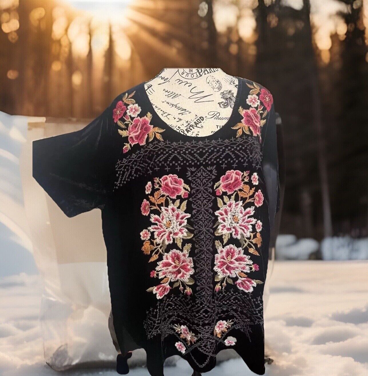 Johnny Was Sz Xl Black Velvet Heavily Embroidered Tunic Top Floral Roses