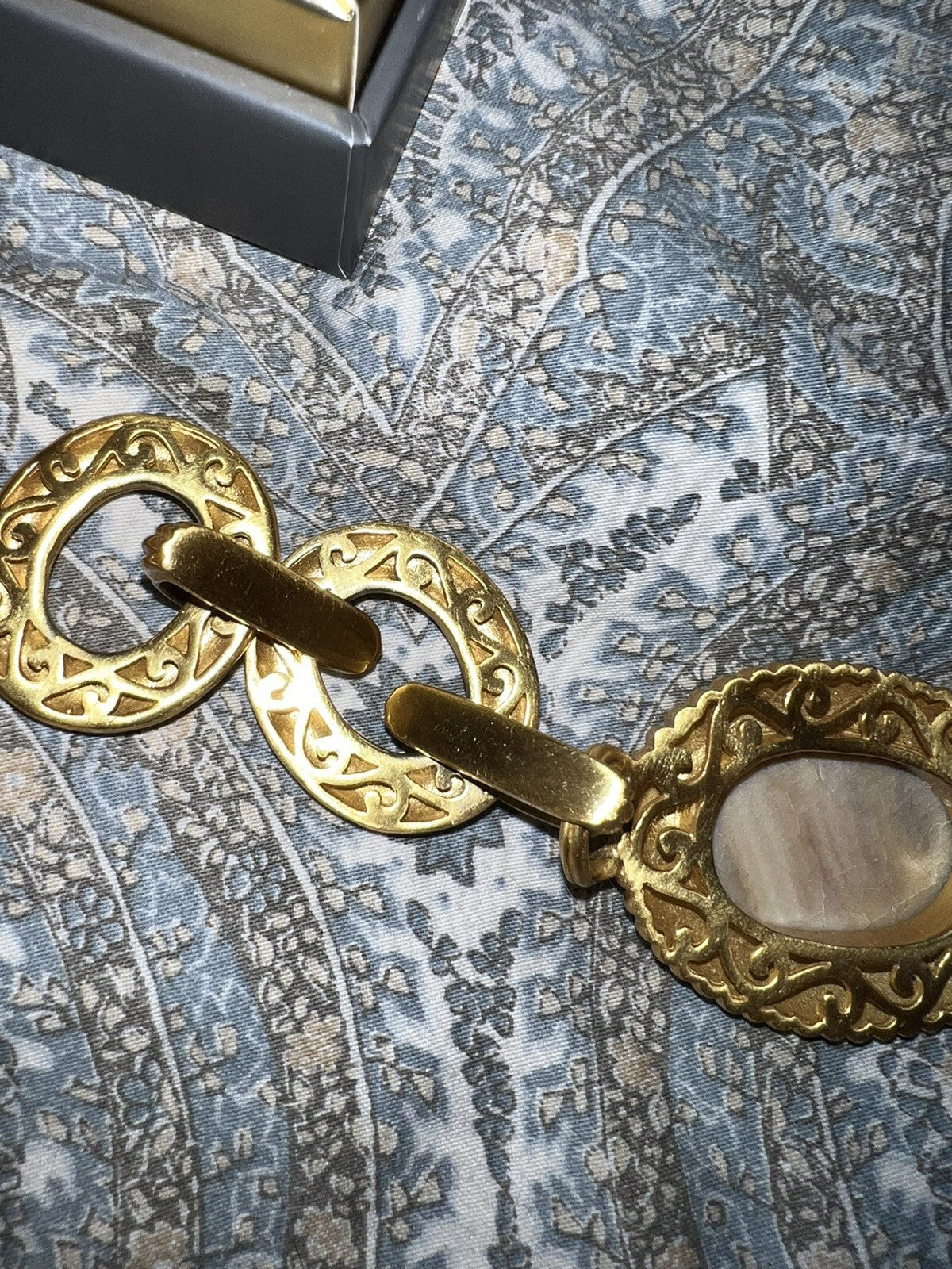 Julie Vos Mother Of Pearl Statement Link Bracelet Toggle Closure Julie Vos