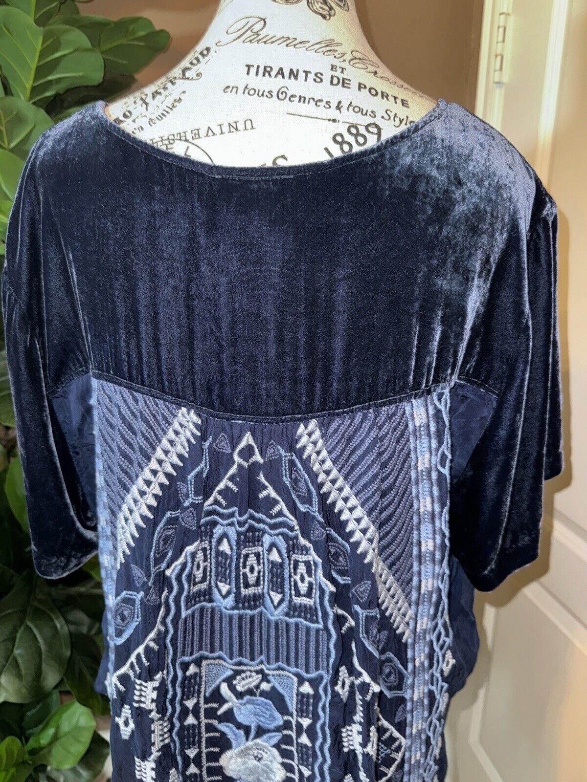 Johnny Was XL 1X Blue Velvet Tunic Top Shirt Mini Dress Embroidered Blouse