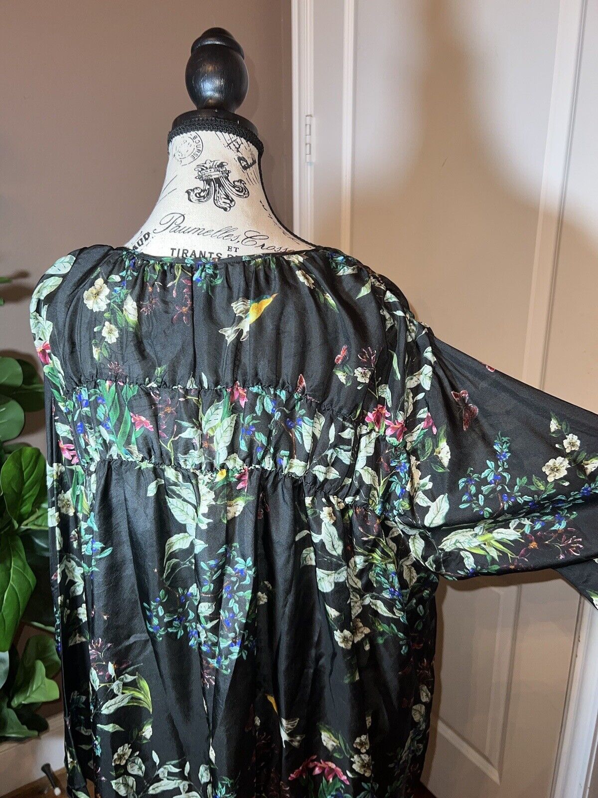 Johnny Was 100% Silk Black Floral Tunic Top Kimono 2X 2XL XXL  Butterfly