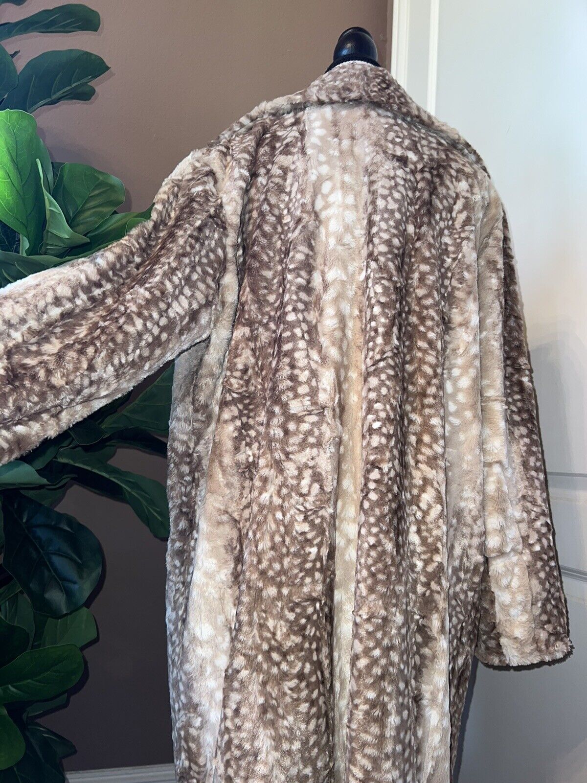 Johnny Was Falyne Faux Fur Coat Jacket Wrap Sz L Large  100% Silk Lining