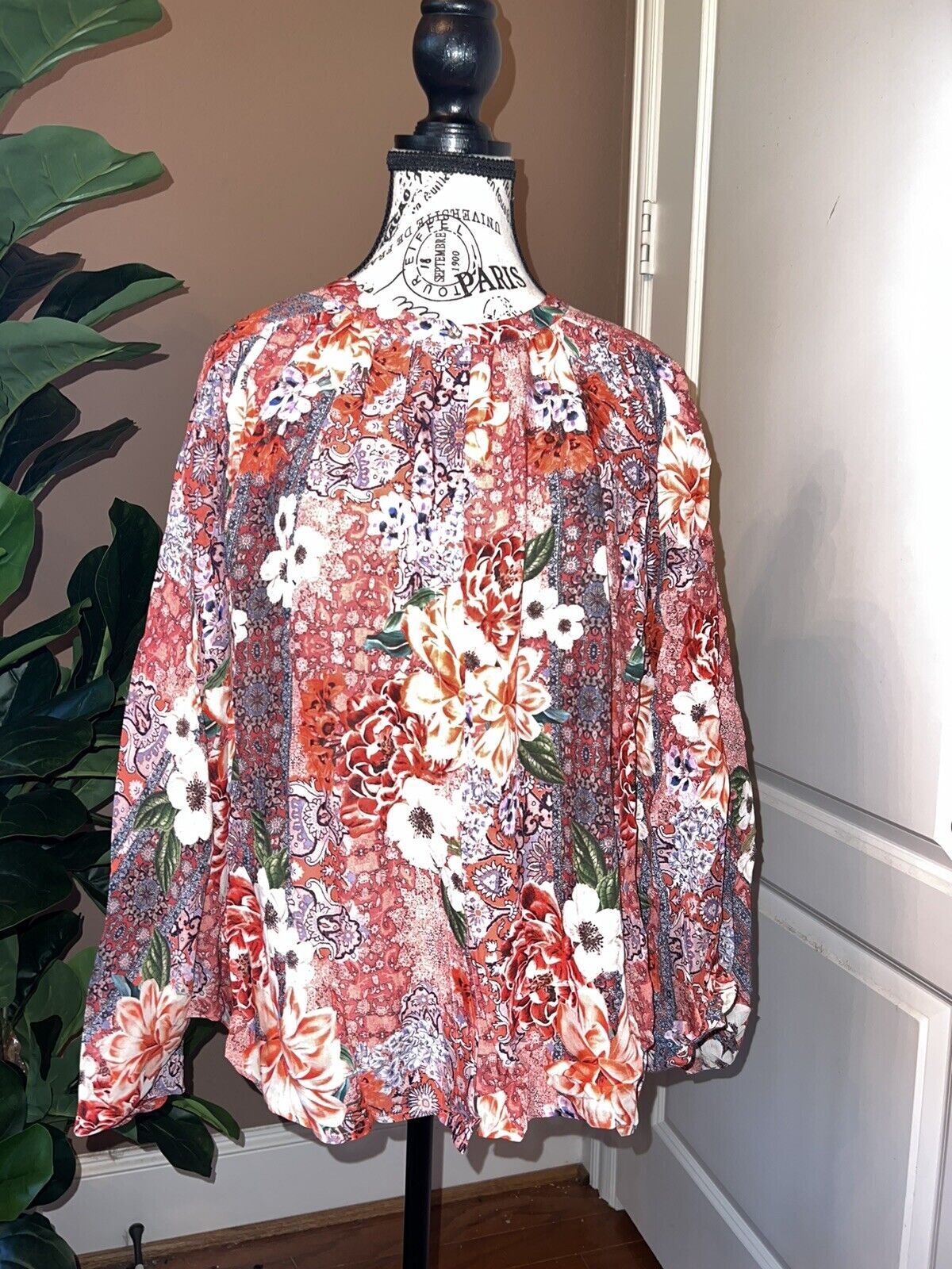 Johnny Was Sz L Large Silky Top Blouse W/ Batwing Kimono Sleeves