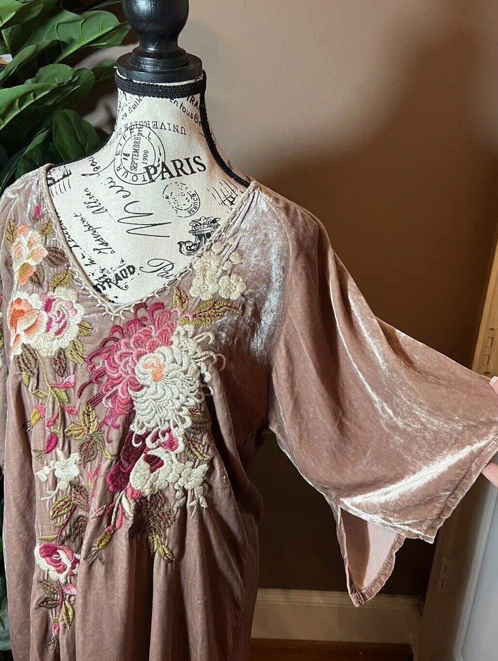 Johnny Was XL 1X Dusty Rose Velvet Heavily Embroidered Mini Dress Tunic Top