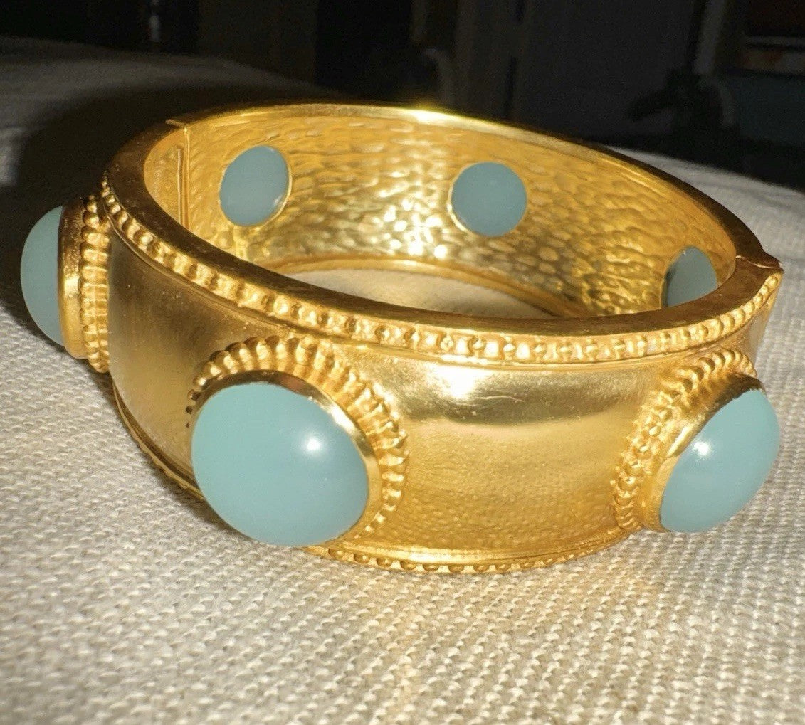 8795091