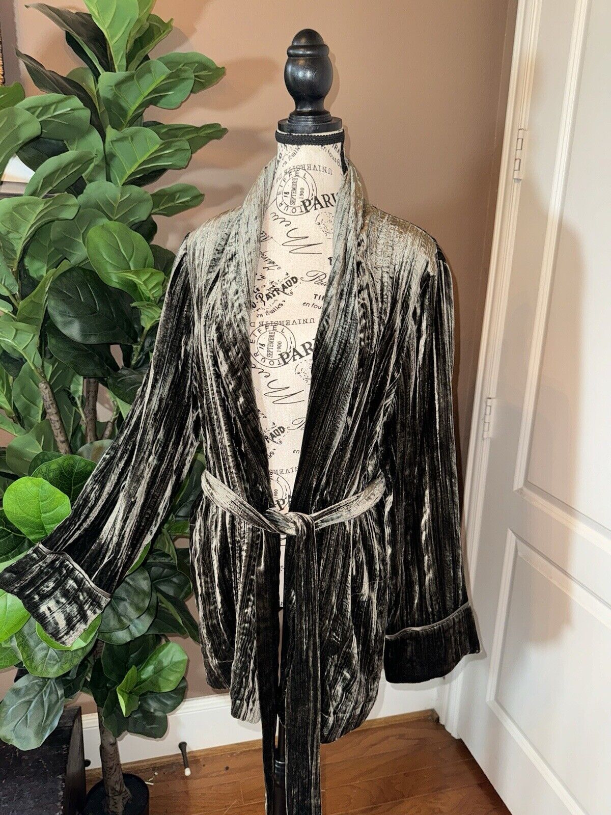 Johnny Was Green Velvet Sz L Large Luxurious Wrap Kimono Jacket Cardigan