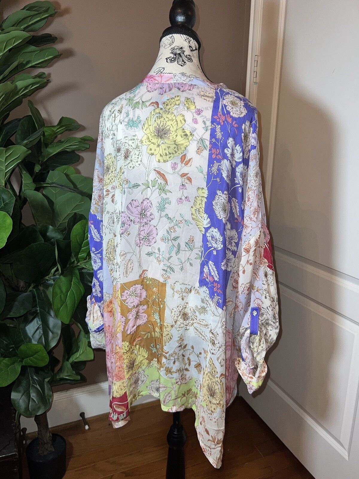 Johnny Was Silky Tunic Top Sz XL 1X Floral Patchwork Button Up  SUMMER