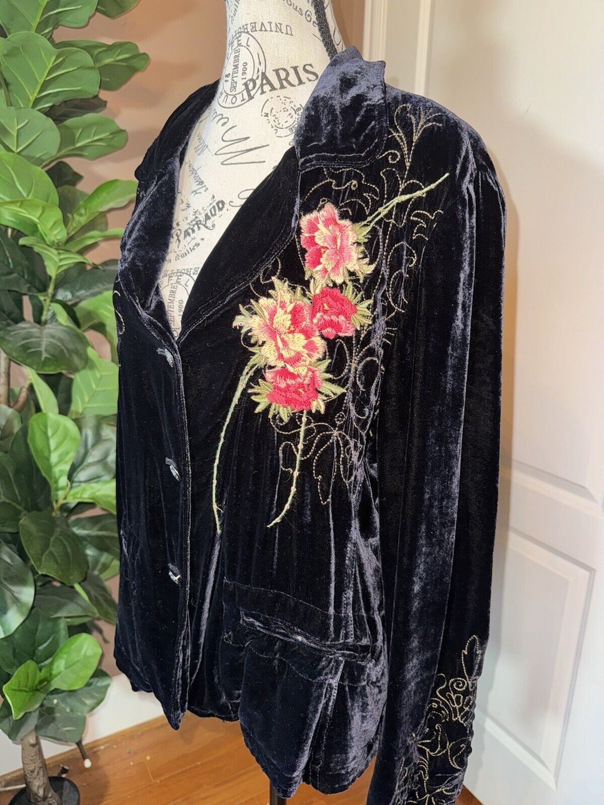 Johnny Was XL Black Velvet Jacket Coat Blazer Silk Lined Embroidered Kimono