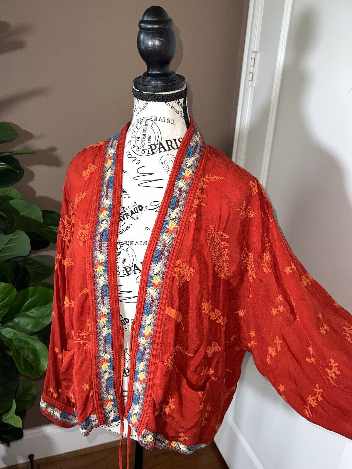 Johnny Was Orangish Red Short Kimono Sz M Medium Tunic Top Embroidered Wrap CUTE