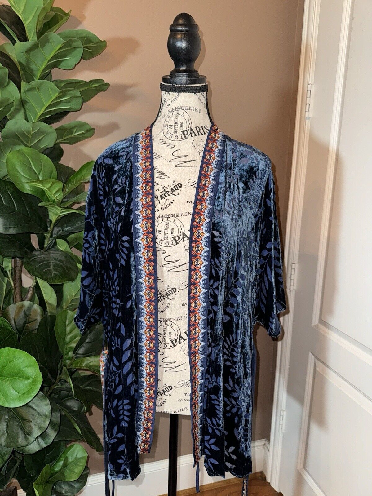 Johnny Was Blue Burnout Velvet Sz L Large Luxurious Wrap Kimono Jacket