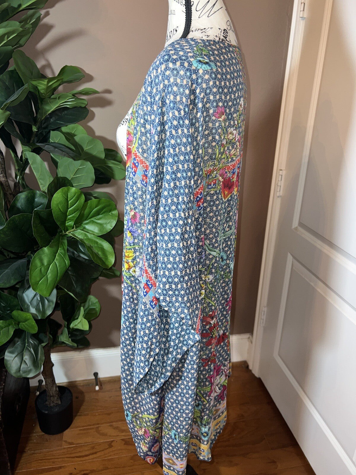 Johnny Was XL 1X 100% Silk Navy Floral Kimono Wrap Cover Up Top Blouse Cool BOHO Johnny Was