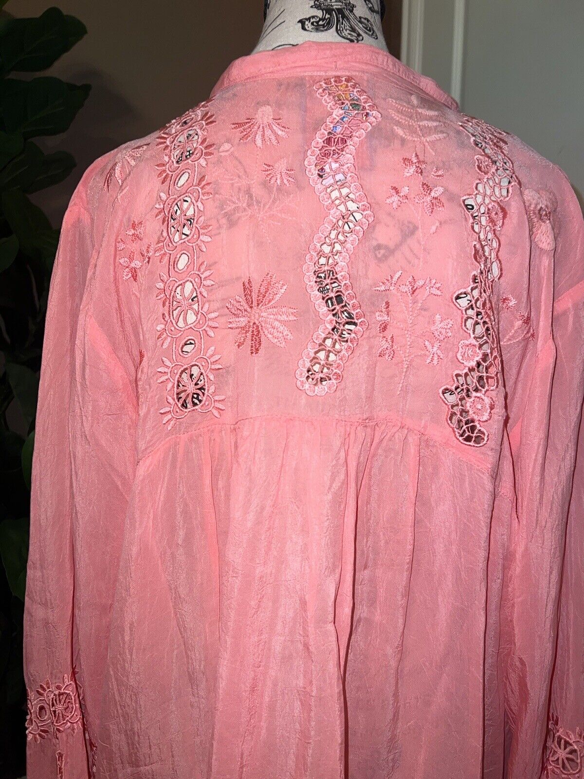 Johnny Was XL Coral Pink Long Sleeve Button Up Tunic Top Eyelet Embroidery