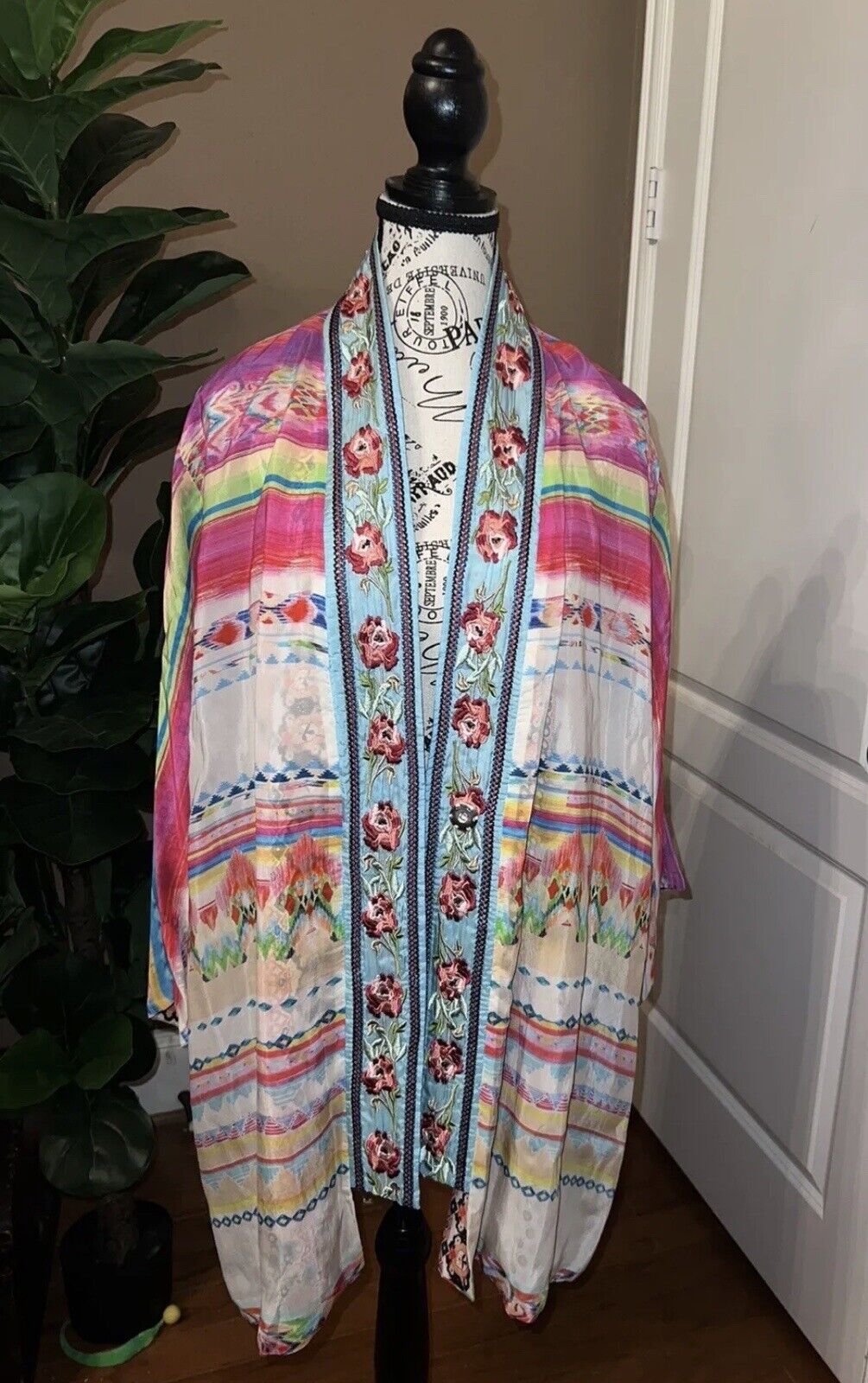 Johnny Was Sz XL 1X REVERSIBLE Silky Kimono Exceptional Quality Pinks