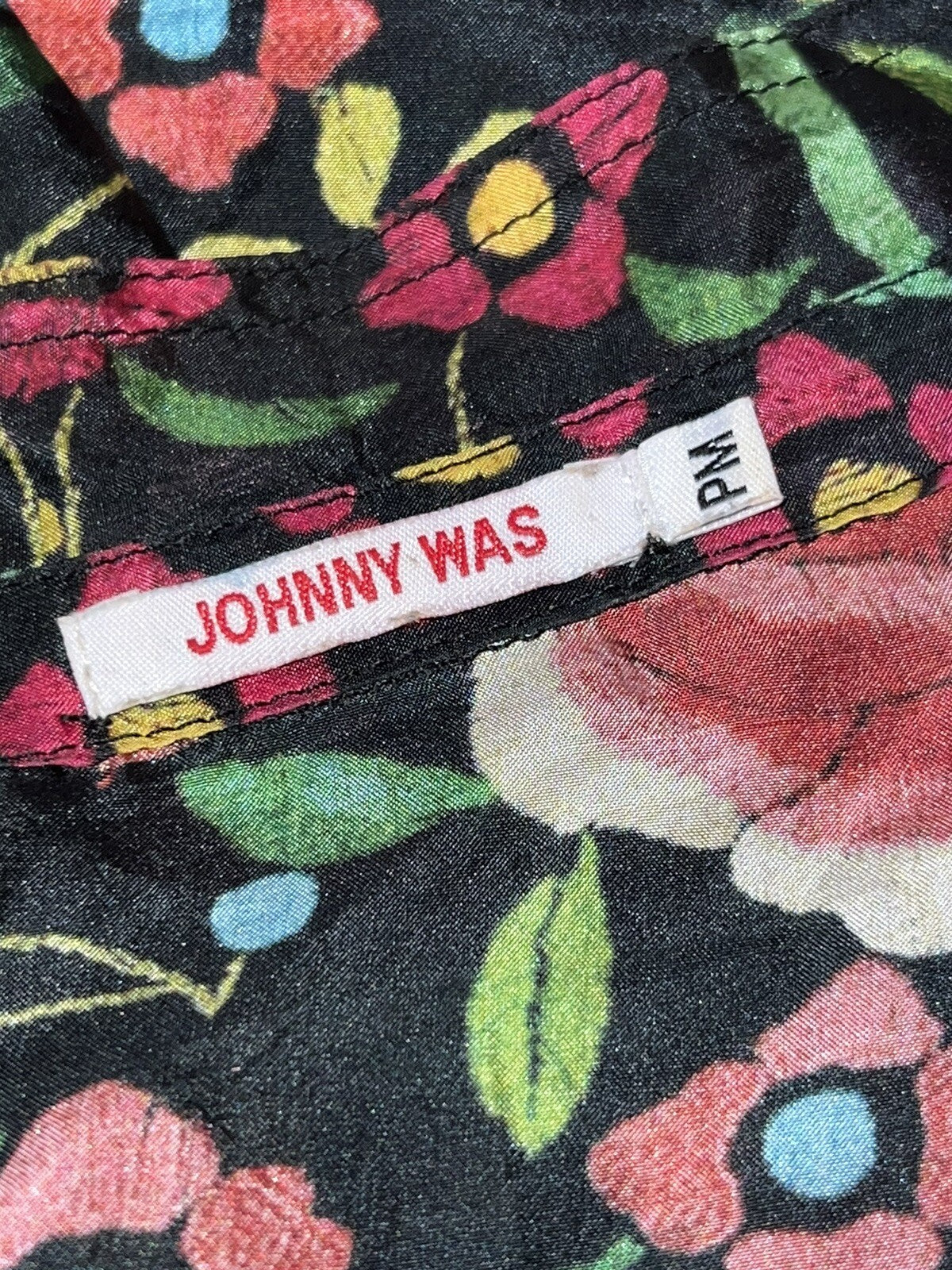 Silk Johnny Was Tunic Top M petite Medium 100% Silk Soft & Flowy Floral Johnny Was