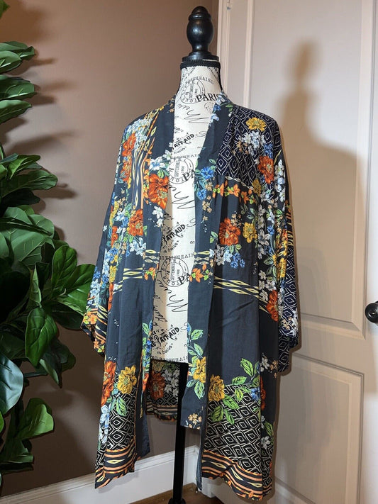 Johnny Was Silky Kimono Sz L Large Floral Beautifully Soft Black Floral Wrap