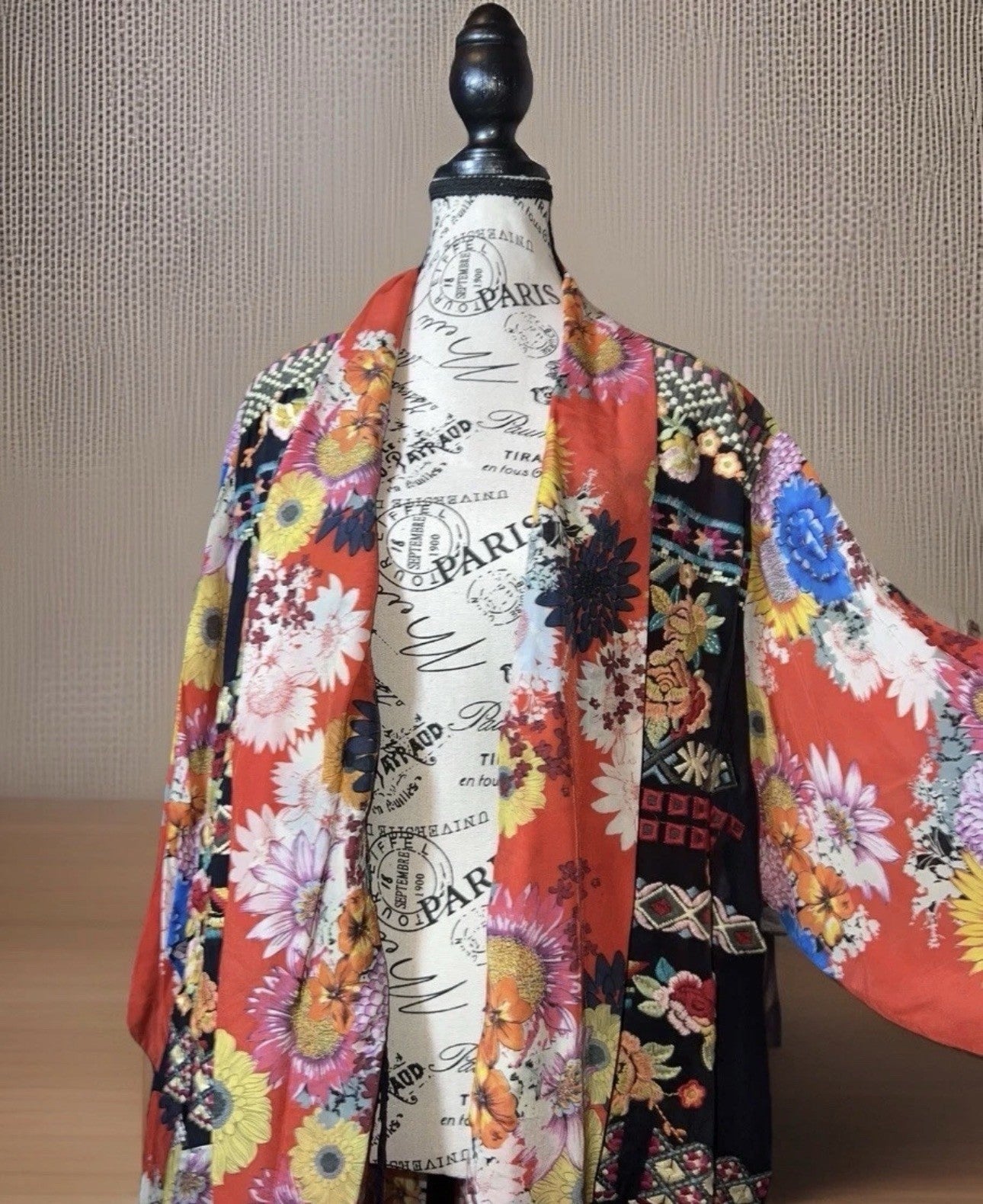 Johnny Was XXL 100% Silk Kimono Red & Black Floral Wrap Lightweight Cool Jacket Johnny Was