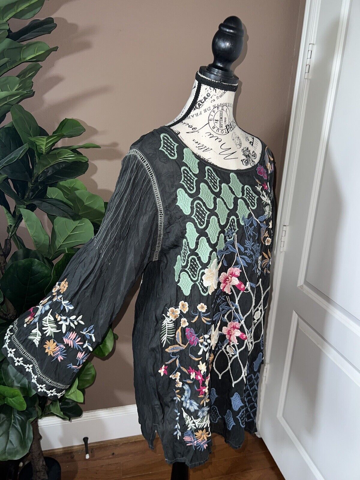 Johnny Was Silky Floral Heavily Embroidered Tunic Top Mini Dress L  Kimono